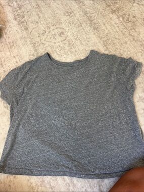 Universal Thread Heather Gray Short Sleeve Women's Tee